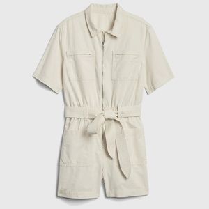 Gap Zip Front Utility Romper Size 0 in Chino Cream- NWOT